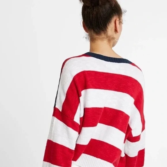 Hollister American Flag Bold Knit Pullover Sweater Relaxed Fit Short SMALL Stars - Picture 2 of 7